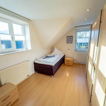 Ferienhaus Deichkrone Seestrasse 28i * Esens